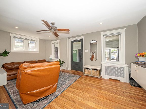 5th image of 4011 Mitchell St