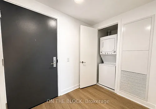 86 Dundas St E #618 Photo 1