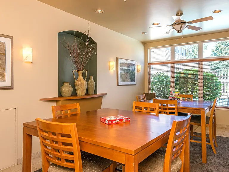 Rose Vista Apartments — Photo 22