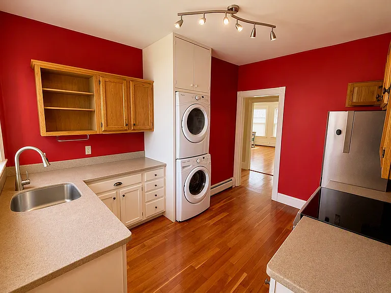 134 Neal St #3 — Photo 1