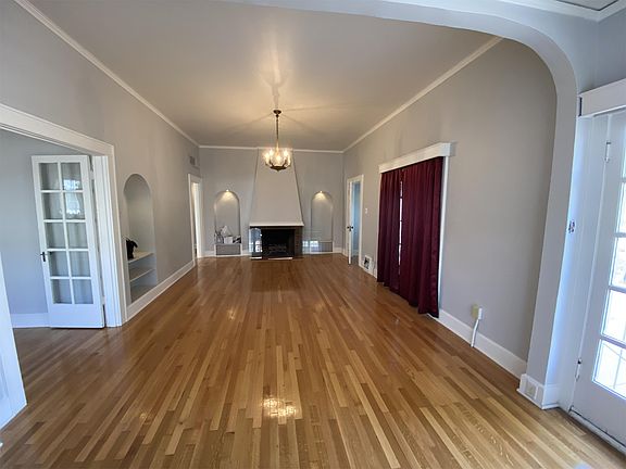 4th image of 2908 Federal Ave