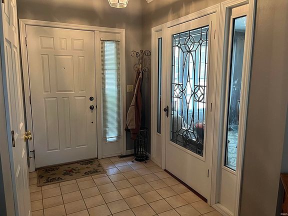 3rd image of 1606 Canton Dr