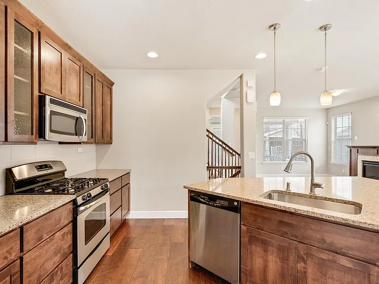 3230 Spruce St — Photo 10