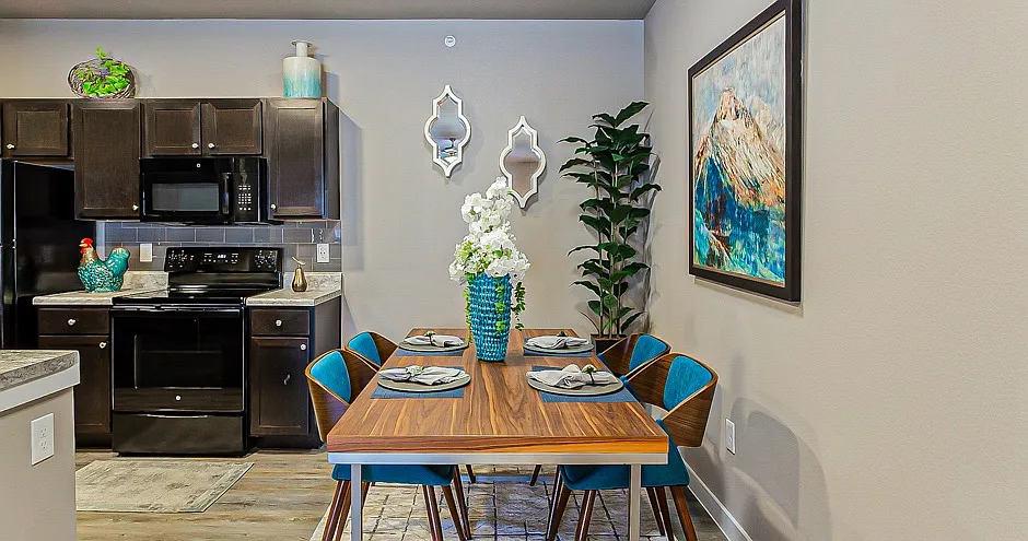 Paragon Westover Hills Apartments — Photo 3