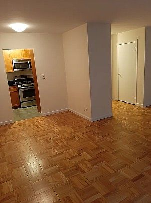 3rd image of 350 W 51st St APT 6J