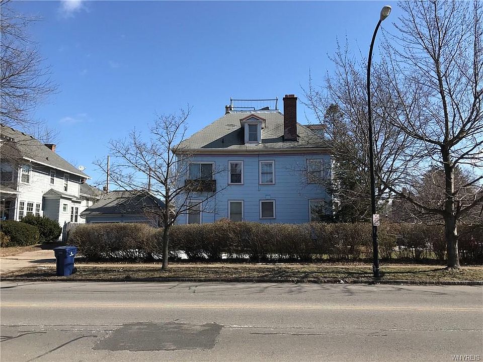 2nd image of 307 Huntington Ave