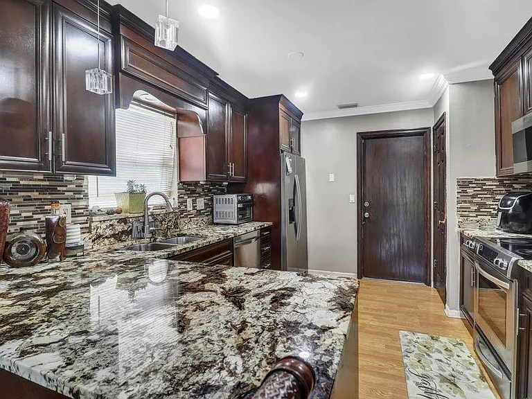 1521 Snapdragon Dr — Photo 6
