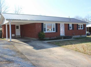 217 Jackson St, Lawrenceburg, TN 38464