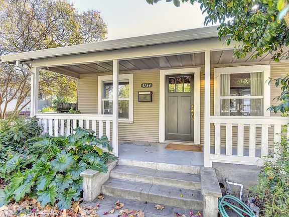 4th image of 3734 1st Ave