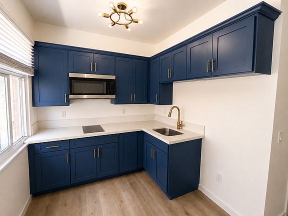 5th image of 00-319 Elm Ave #304