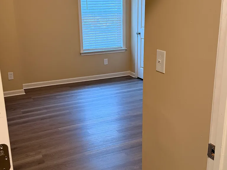 820 Whitecrest Ct — Photo 6