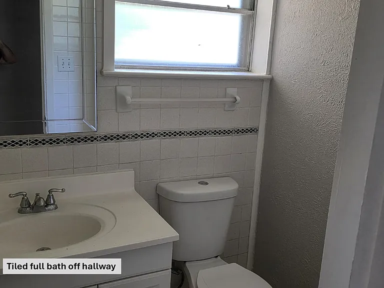 9011 Boundbrook Ave — Photo 10