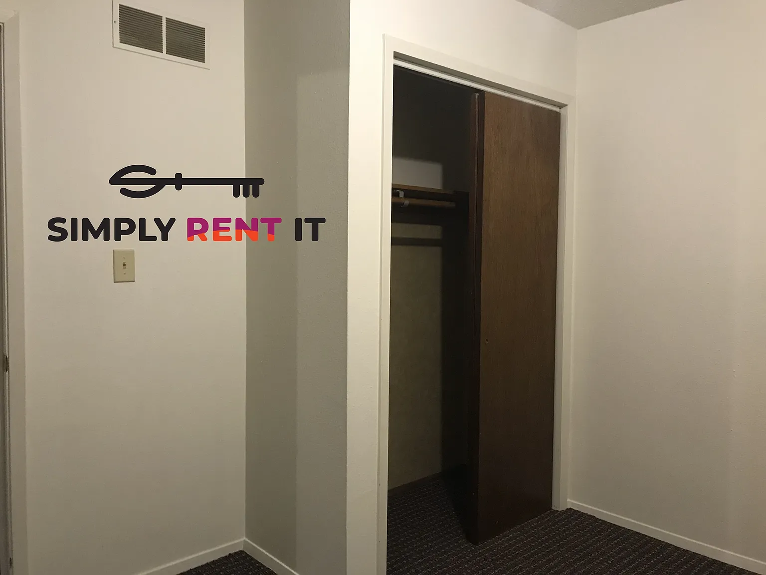 Affordable 2 Bedroom | Downtown Roland | Minutes from Ames — Photo 3