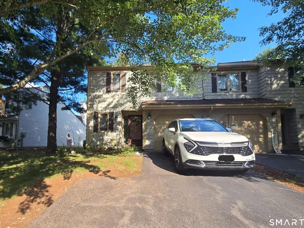 33 Cortland Way #33, Newington, CT 06111
