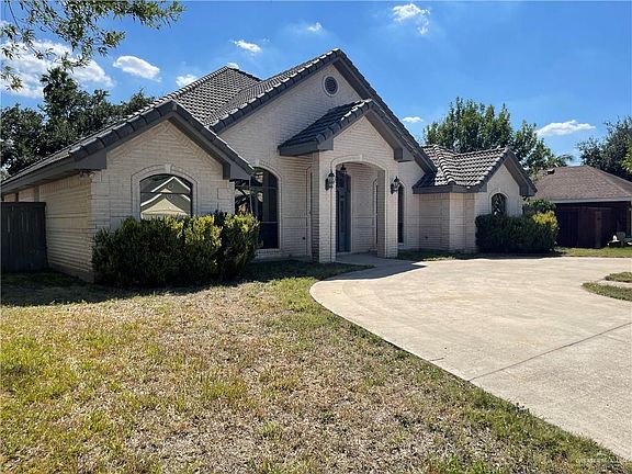 2nd image of 2308 Nicole Dr