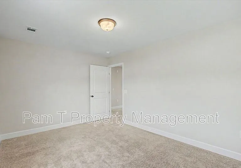 203 Alyssa Ave — Photo 37