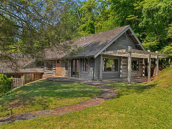 60th image of 2910 Crest Terrace Dr