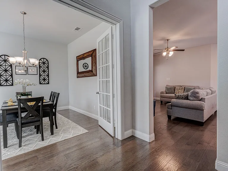 4248 Del Rey Ave — Photo 35