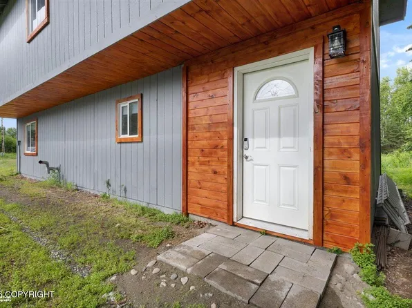 10045 W Faulkner St, Wasilla, AK 99623