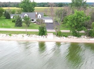 1126 S Bay Shore Rd, Brussels, WI 54204
