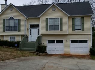 3300 Medina Dr, Jonesboro, GA 30236