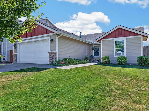 3rd image of 877 E Shady Ridge Dr
