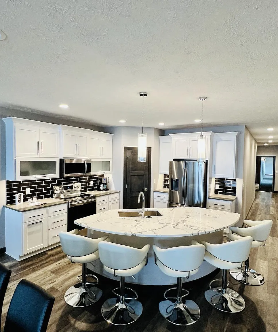 3 bed, 1554 sqft, $2,700 — Photo 3