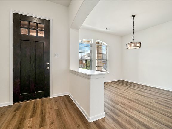 2nd image of 1805 Piedmont Pl