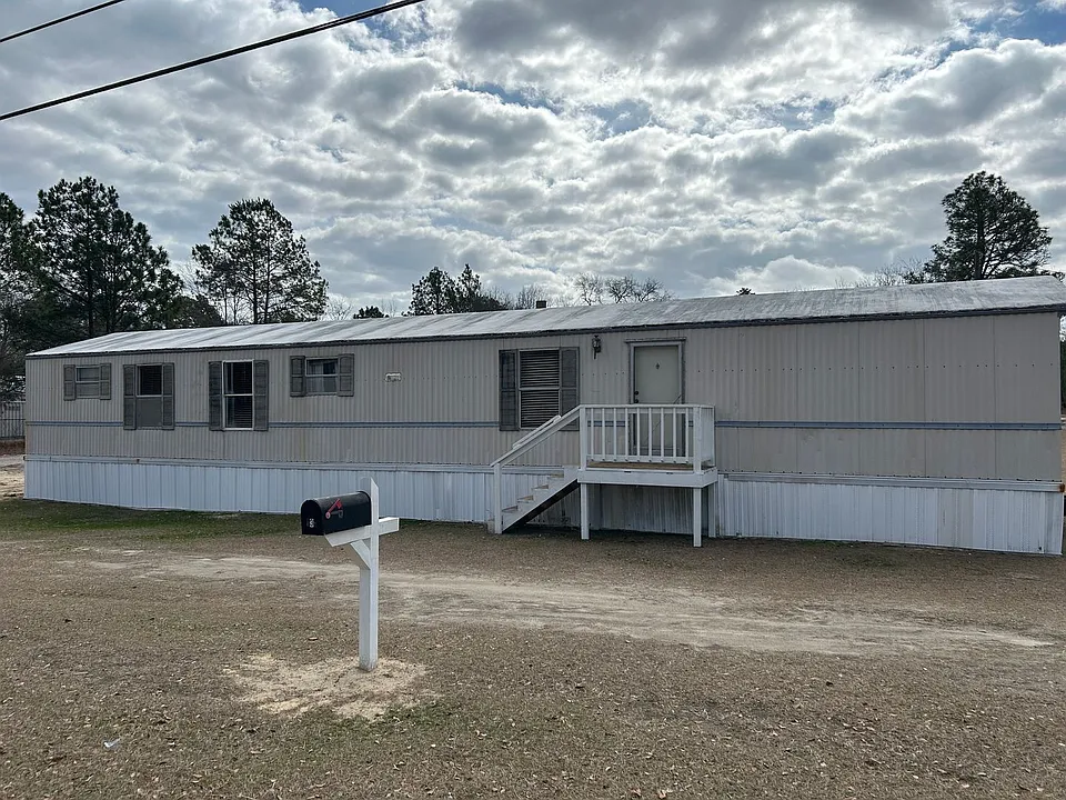 1066 Reynolds Pond Rd