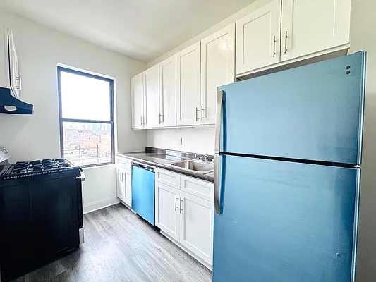 Rented by Douglas Elliman | media 2