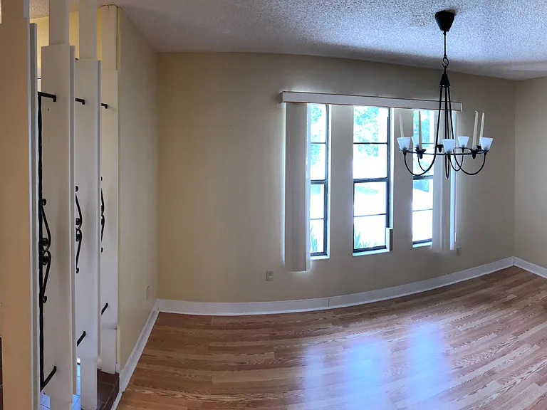 2050 Ryan Way — Photo 3