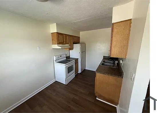 3220 Fordhaven Rd — Photo 3