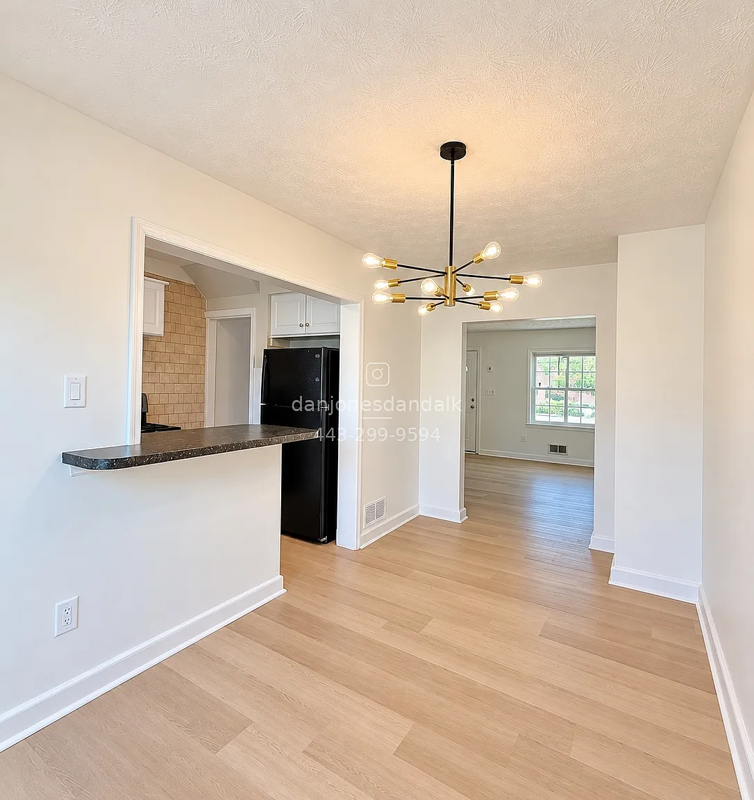 3 bed, 1.5 bath, 1024 sqft, $1,975 — Photo 3
