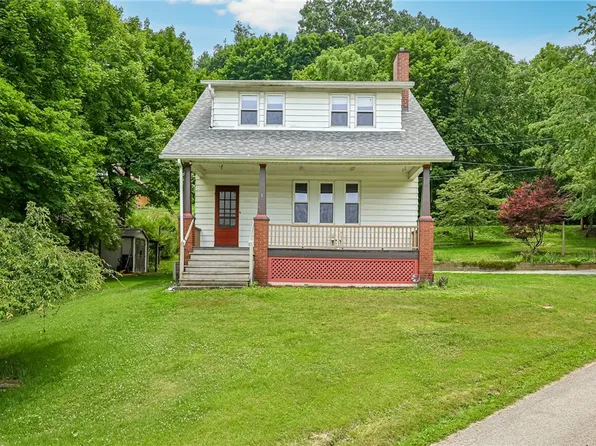 1 Chestnut Rd, Ambridge, PA 15003