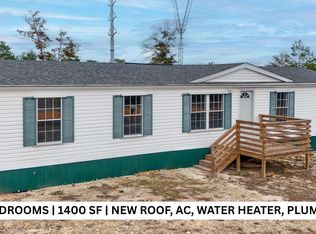 275 Violet Ln E, Defuniak Springs, FL 32433