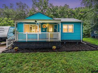 7213 Sarpy Ave, Omaha, NE 68147