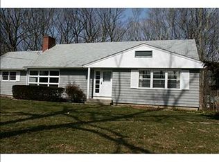 144 Allen Dr, East Greenwich, RI 02818