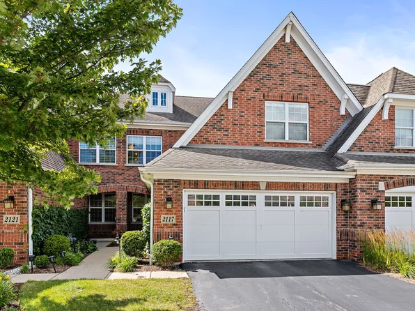 2117 Washington Dr, Northbrook, IL 60062