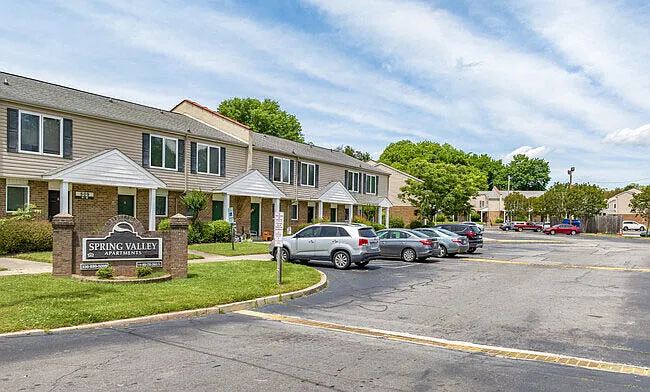 Building Photo - Spring Valley