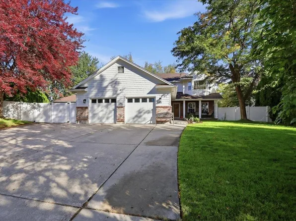 2001 S Century Ct, Veradale, WA 99037