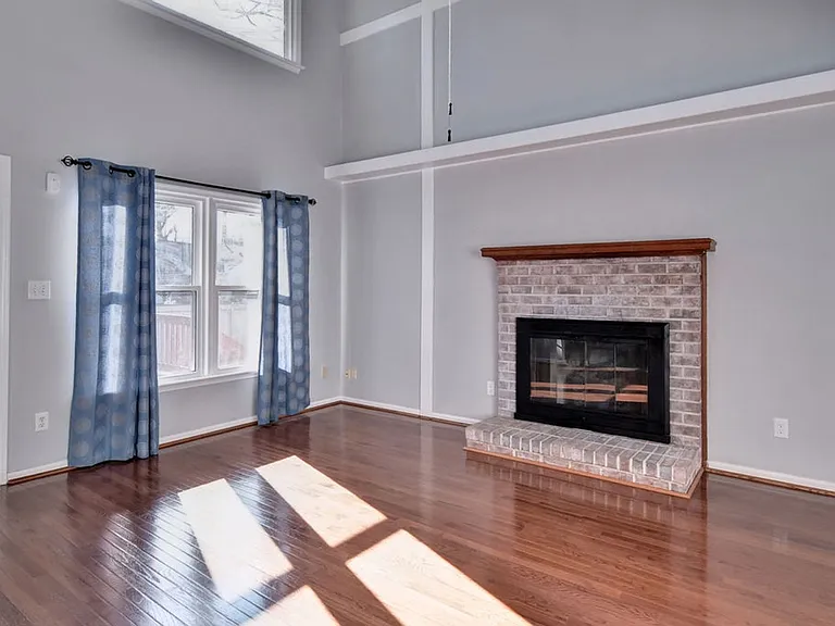 802 Marquette Ct — Photo 14