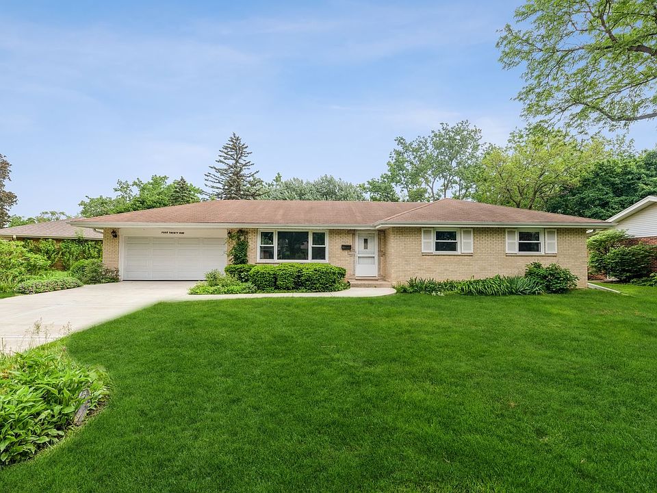 1st image of 429 N Macarthur Dr