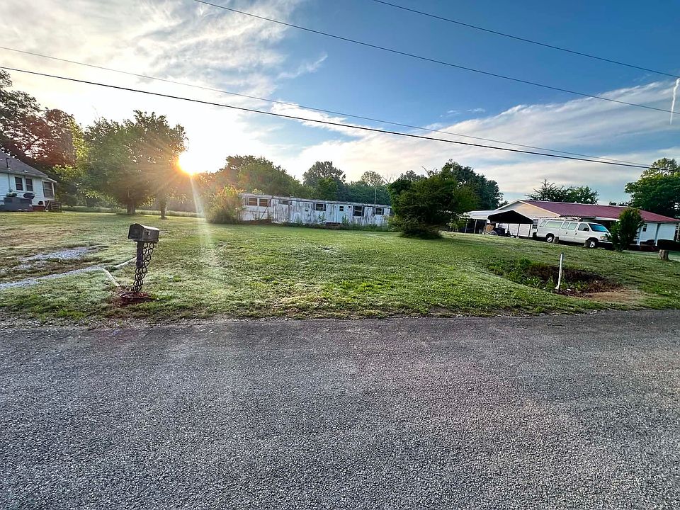 1st image of 510 Smith Ln