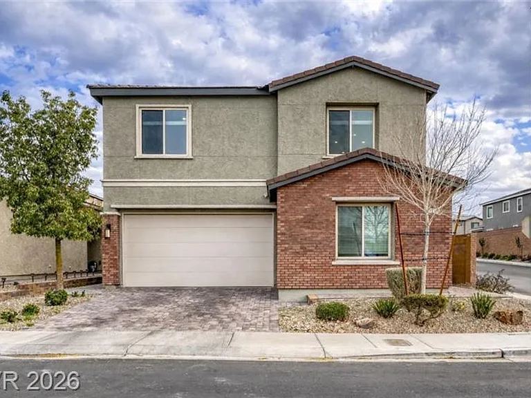3135 Hazy Hills Ave — Photo 2