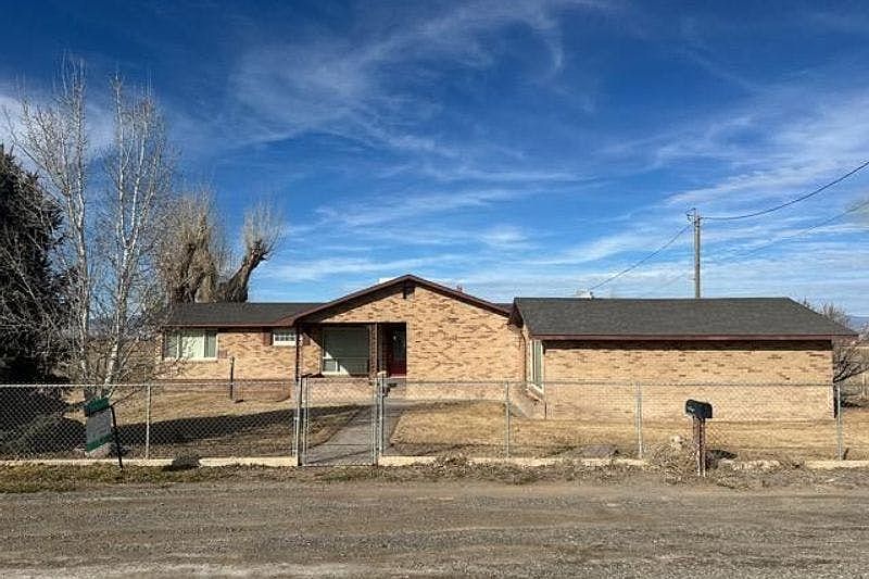 1st image of 54481 Banner Rd