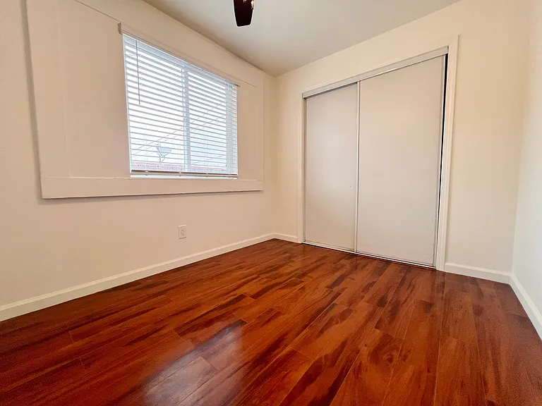 Bedroom (2)