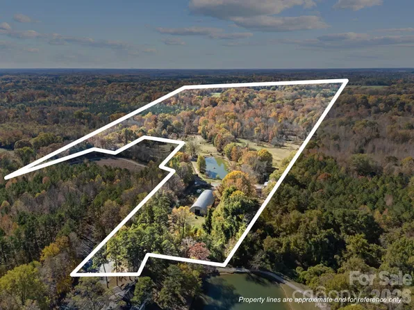 3178 Foxford Dr, Concord, NC 28025