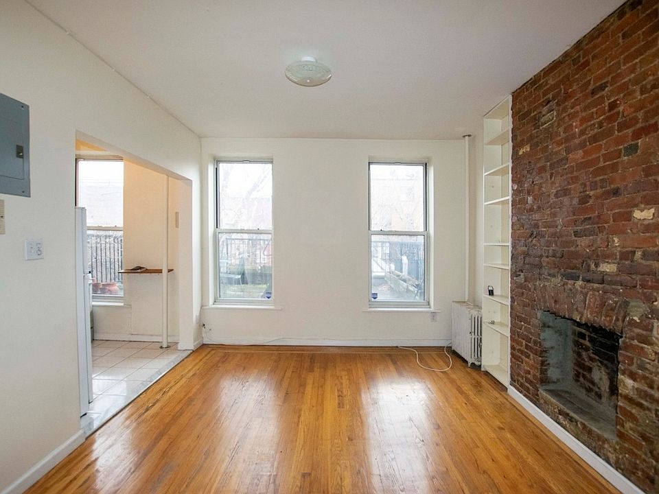 1st image of 188 Sackett St APT 3