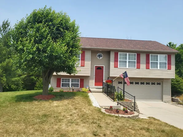 171 Hardwood Ridge Dr, Lawrenceburg, IN 47025