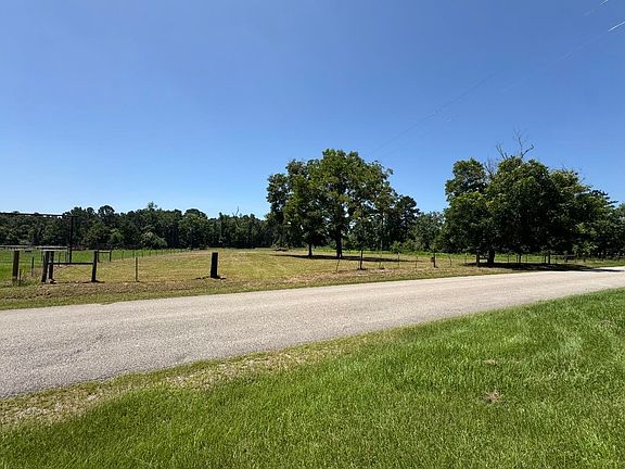 3rd image of 1175 County Road 715